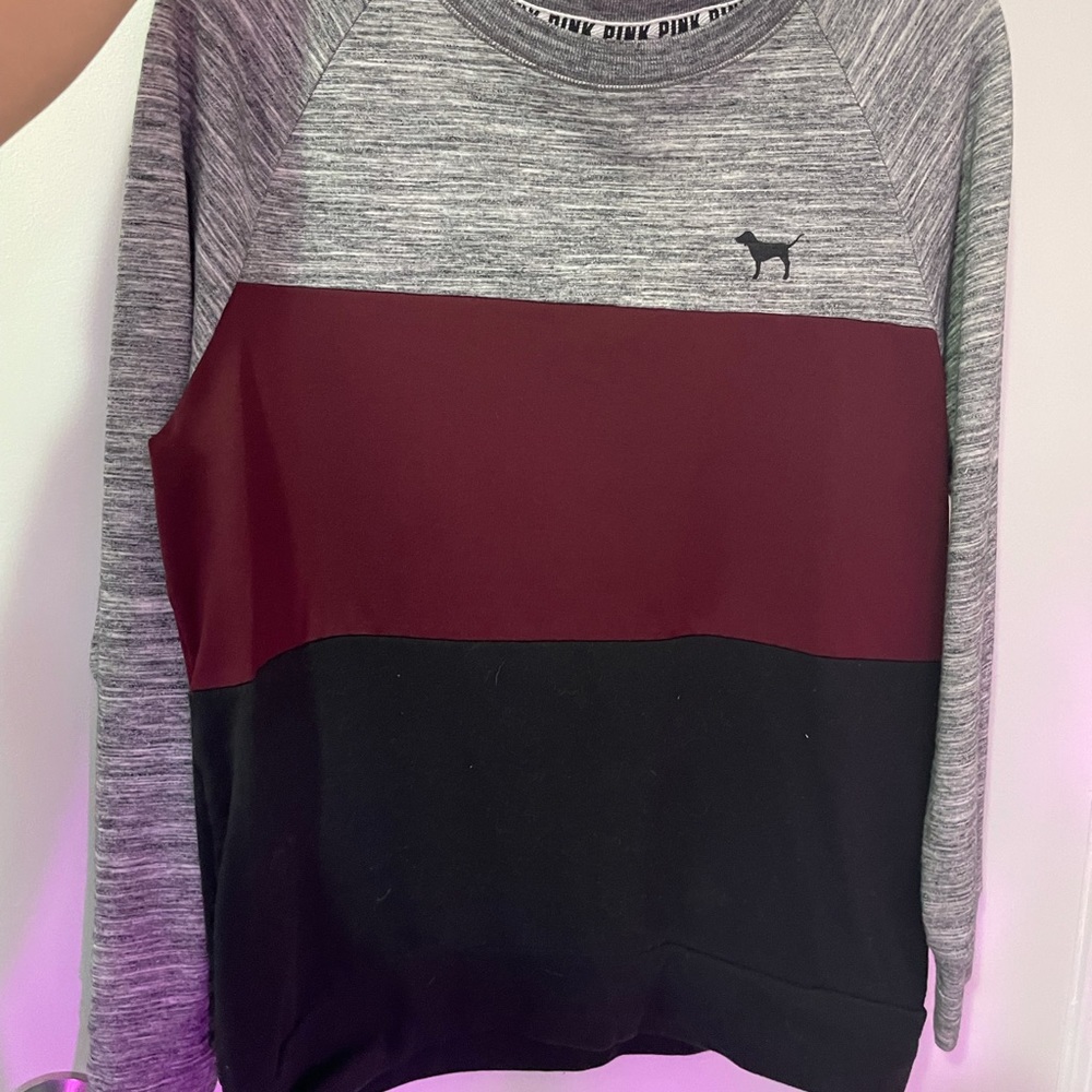 PINK Victoria’s Secret sweater Size Small